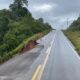 cratera-destroi-parte-da-br-174-e-interdita-trecho-entre-manaus-e-boa-vista