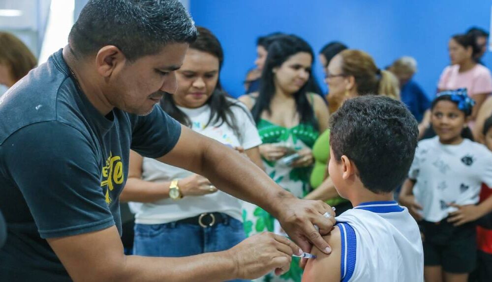 incentivo-a-saude-alerr-oferece-vacinacao-a-alunos,-servidores-e-a-comunidade-em-geral