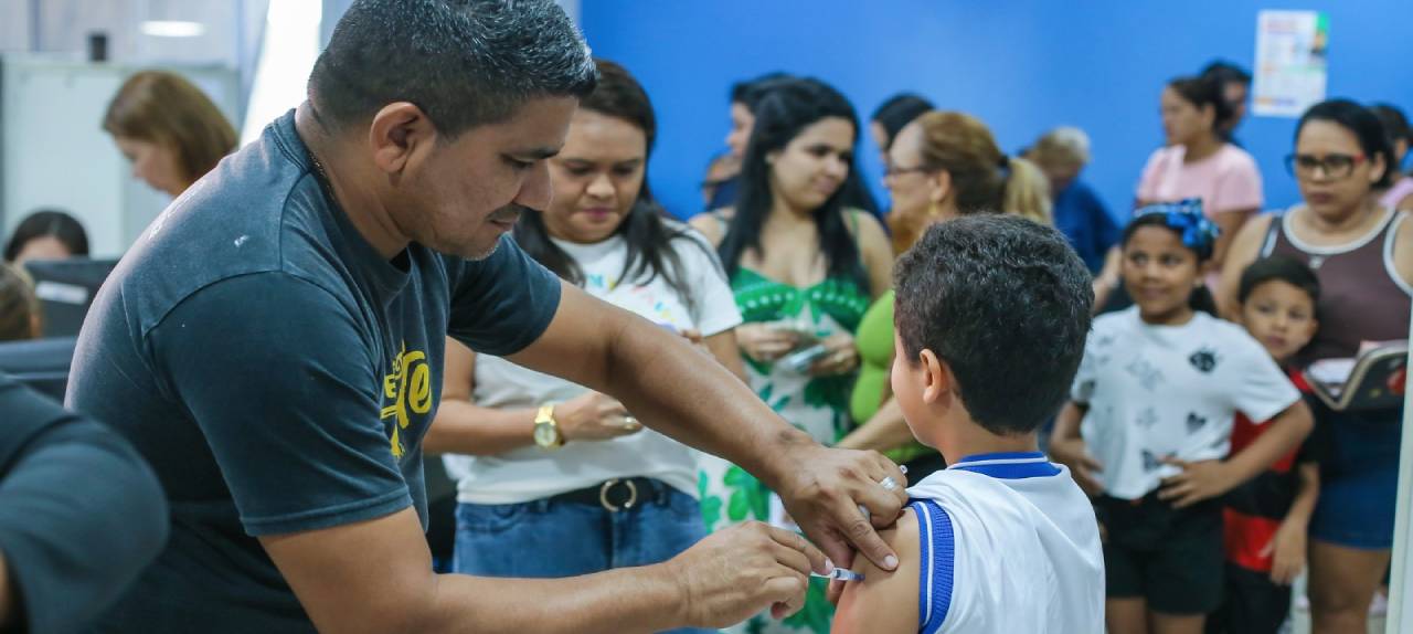 incentivo-a-saude-alerr-oferece-vacinacao-a-alunos,-servidores-e-a-comunidade-em-geral