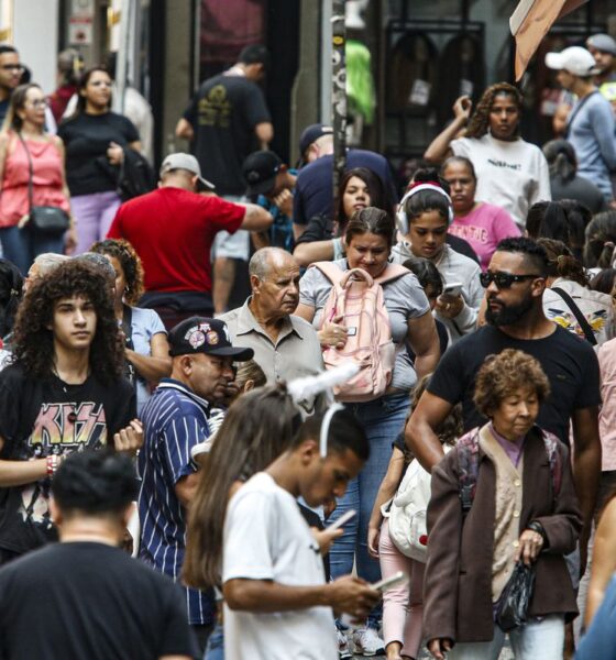 salarios-diminuem-pobreza-em-22-regioes-metropolitanas