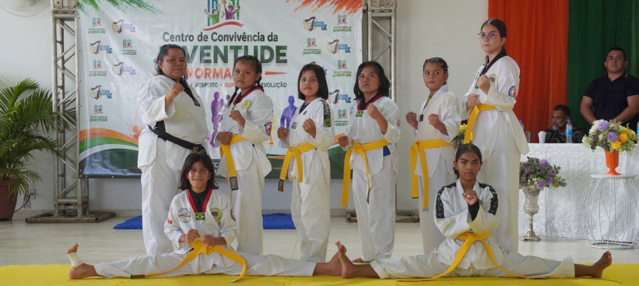 esporte-e-cidadania-troca-de-faixas-reune-atletas-e-familias-no-ccjuv-de-normandia
