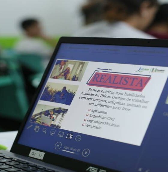 futuro-profissional-teste-vocacional-do-inovem-auxilia-estudantes-do-carlo-casadio-na-escolha-profissional
