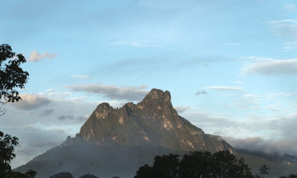 yanomami-recebem-autorizacao-para-retomada-do-ecoturismo-no-pico-da-neblina