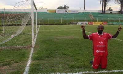 ex-atacante-de-bare-e-sao-raimundo,-venezuelano-junior-osias-sonha-com-retorno-ao-futebol-profissional