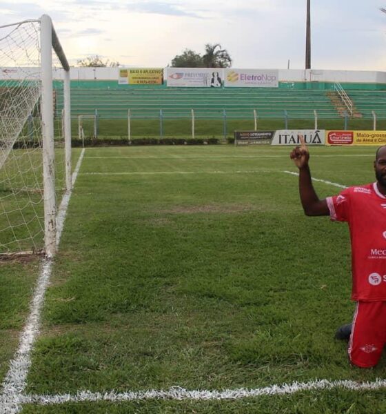 ex-atacante-de-bare-e-sao-raimundo,-venezuelano-junior-osias-sonha-com-retorno-ao-futebol-profissional