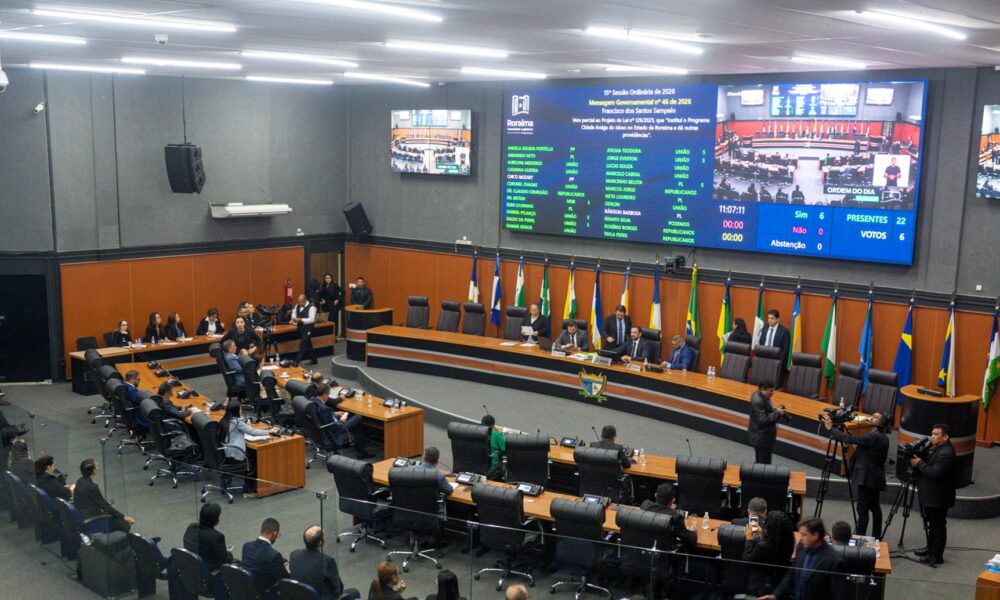 ale-rr-exonera-todos-os-servidores-comissionados-e-suspende-auxilio-pago-a-militares-cedidos