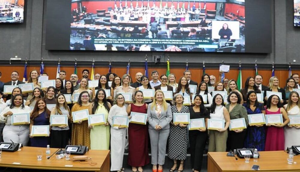 honraria-profissionais-de-psicologia-e-direito-sao-homenageados-na-alerr