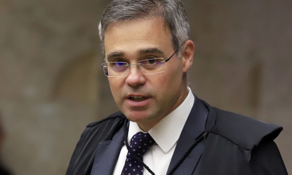 mendonca-vai-comandar-apuracao-sobre-dinheiro-de-vorcaro-em-dark-horse