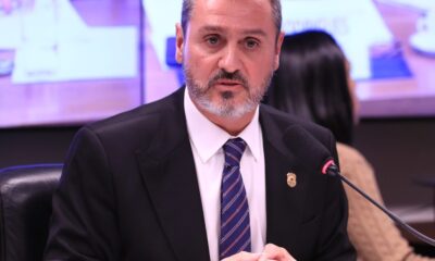 novo-citou-mensagens-de-vorcaro-e-pediu-prisao-preventiva-de-andrei