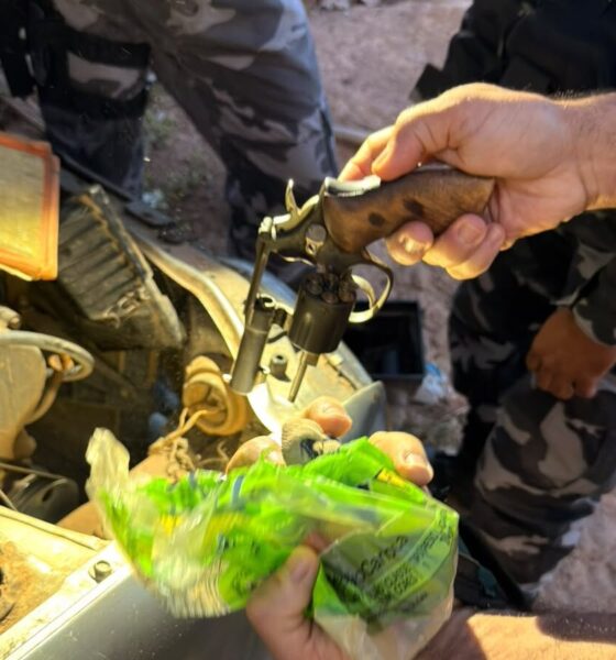 policia-encontra-revolver-e-municoes-escondidos-nas-engrenagens-de-carro-em-alto-alegre