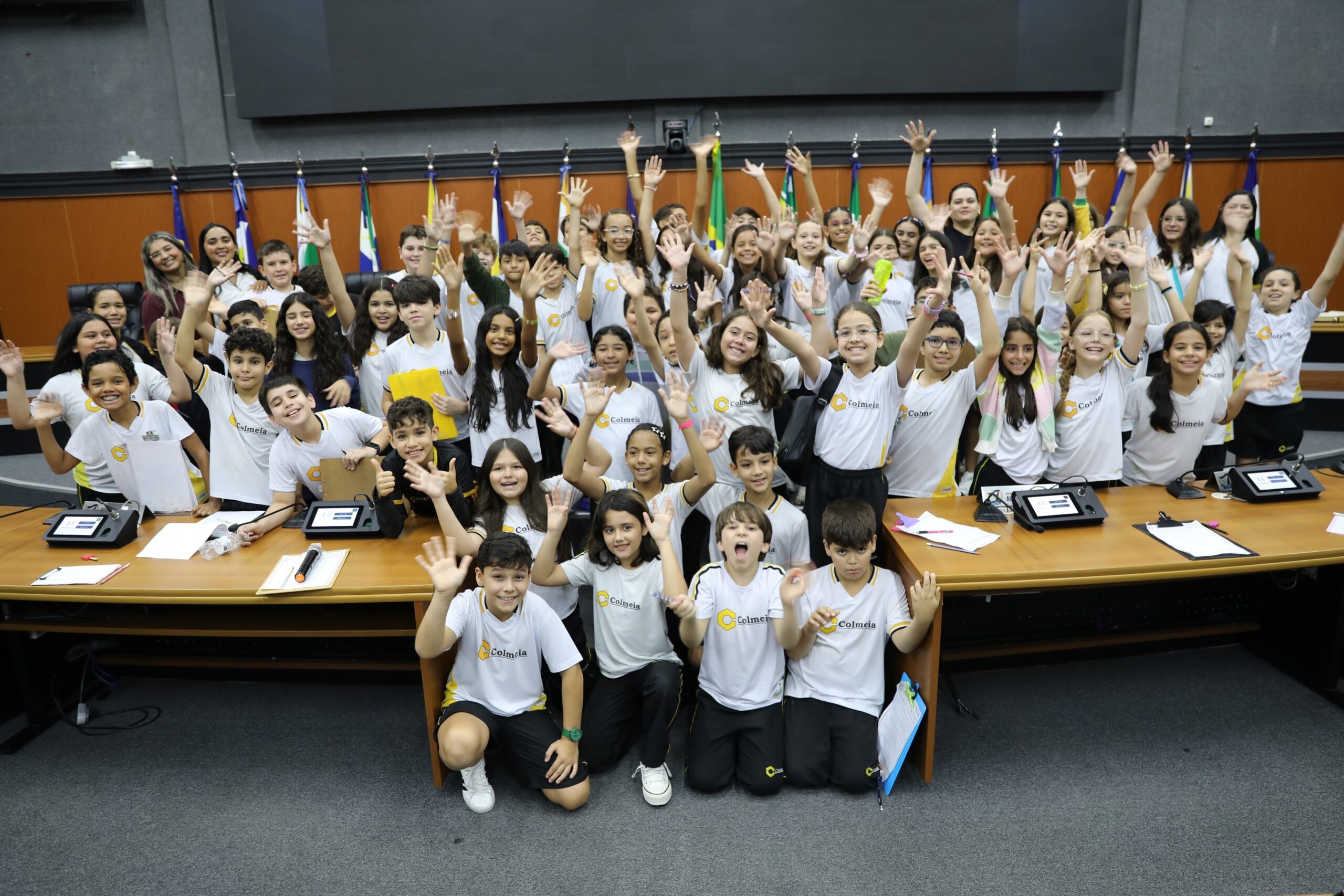 educacao-e-cidadania-visita-a-alerr-aproxima-estudantes-do-poder-legislativo