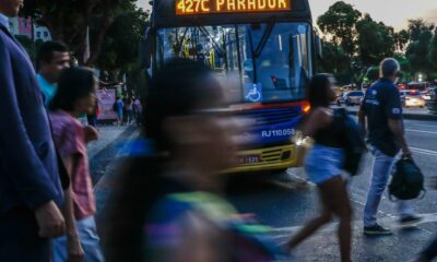 pesquisa-aponta-que-solidao-e-exaustao-ampliam-abstencao-nas-urnas