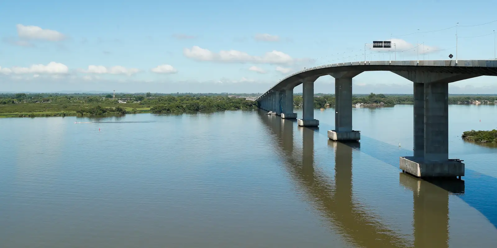 guaiba:-defesa-civil-de-porto-alegre-alerta-para-risco-de-inundacao