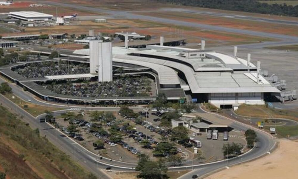bh:-aeroporto-de-confins-suspende-operacoes-por-problema-na-pista