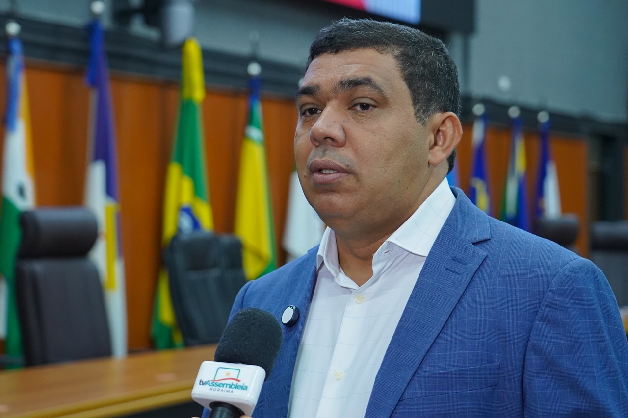 dois-dias-apos-derrota-nas-urnas,-sampaio-envia-projeto-a-alerr-que-preve-mandatos-no-iper-ate-2031