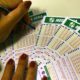 mega-sena-acumula-para-r$-112-milhoes;-confira-os-numeros-sorteados