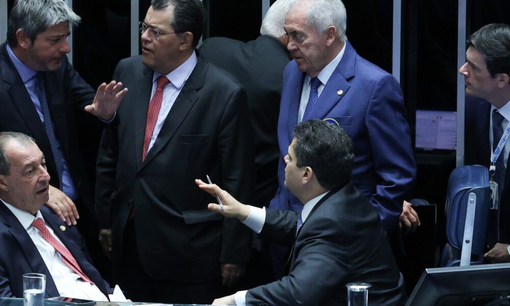 senadores-aprovam-pedido-para-acelerar-votacao-da-pec-da-seguranca