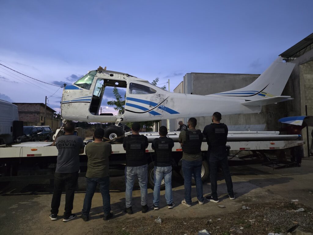 policia-prende-quatro-pessoas-e-apreende-aviao-desmontado-durante-investigacao-de-homicidio-em-boa-vista