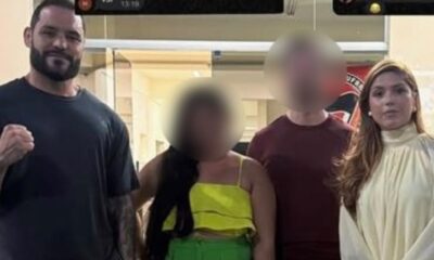 ex-candidata-athally-albuquerque-rasga-panfletos-contra-flavio-bolsonaro-em-ato-na-ufrr-com-marcinho-belota
