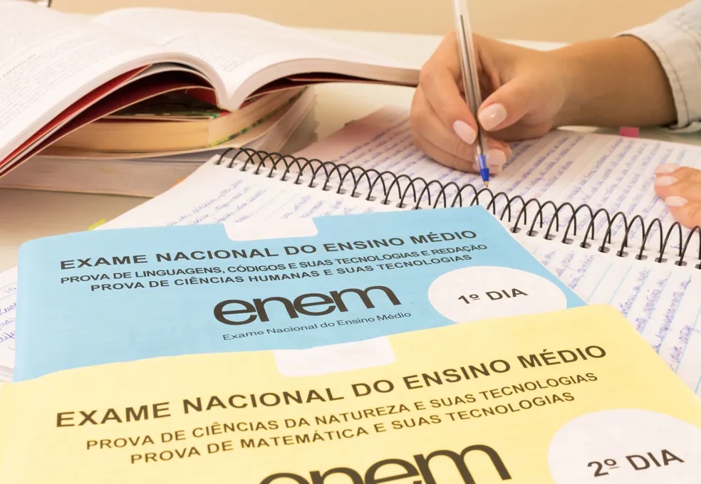 enem-2026:-prazo-para-escolher-idioma-da-prova-termina-neste-domingo-(18)