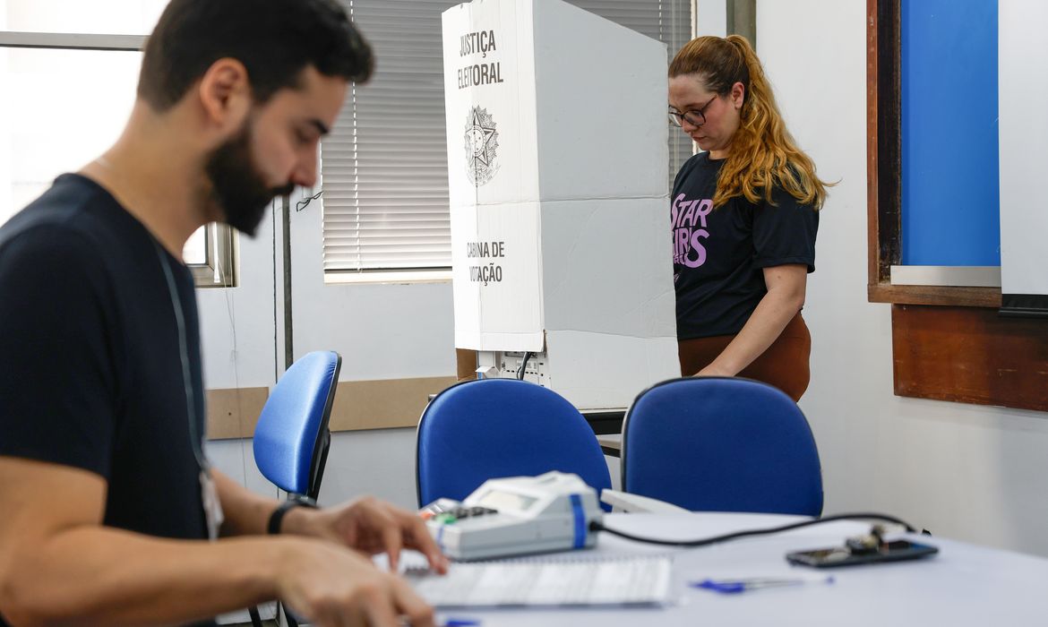 eleitor-que-faltou-ao-primeiro-turno-pode-votar-no-segundo?-entenda