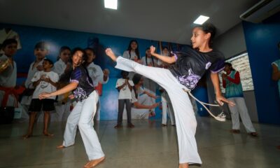 ginga-e-resistencia-capoeira-une-esporte,-cultura-e-formacao-cidada-no-centro-de-convivencia-da-juventude