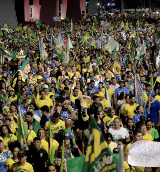 apoiadores-flavio-bolsonaro-e-lula-realizam-atos-no-centro-civico-de-boa-vista-antes-do-segundo-turno